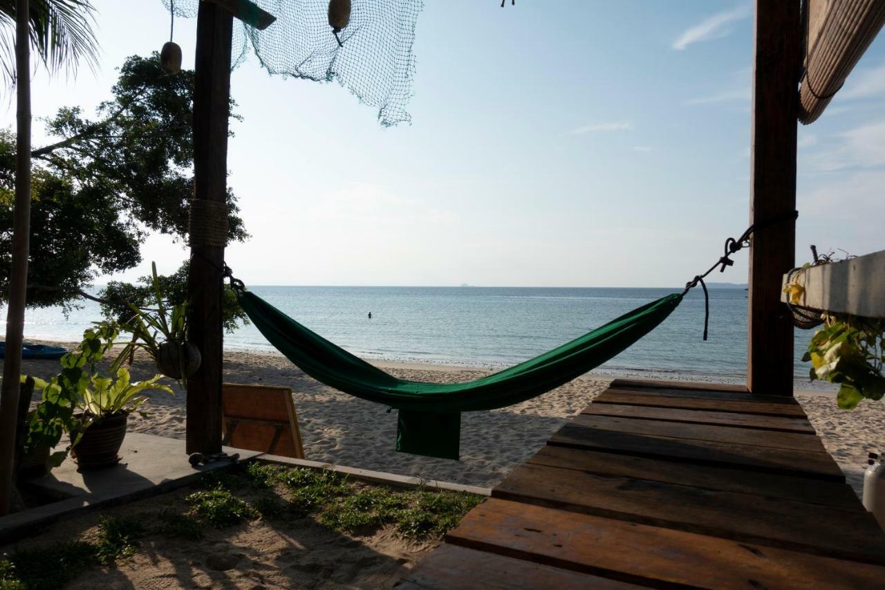 Tioman Cabana Bed & Breakfast Kampong Ayer Batang Exterior foto